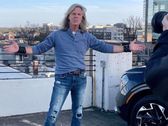 Steve Eager films "Greenville" music video.